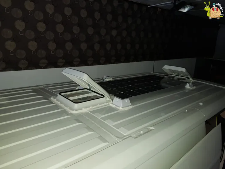 Techos de vehículo con panel solar